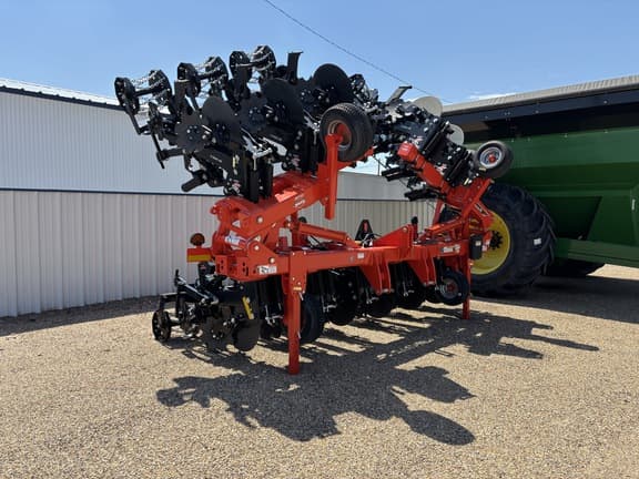 Image of Kuhn Krause Gladiator 1210 equipment image 3