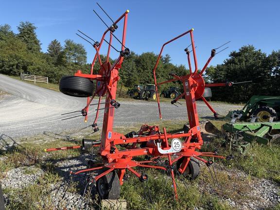 Image of Kuhn GF5202THA equipment image 2