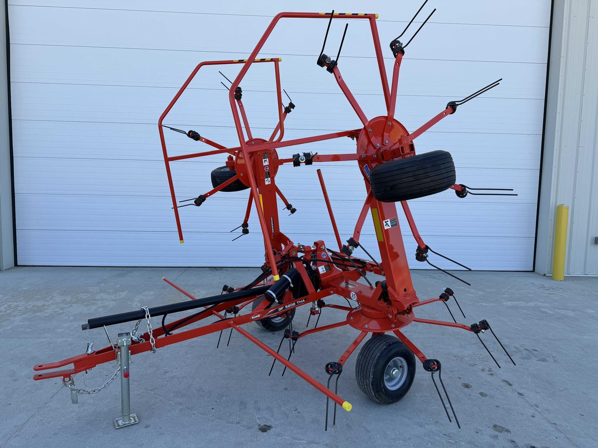 2024 Kuhn GF5202THA Equipment Image0