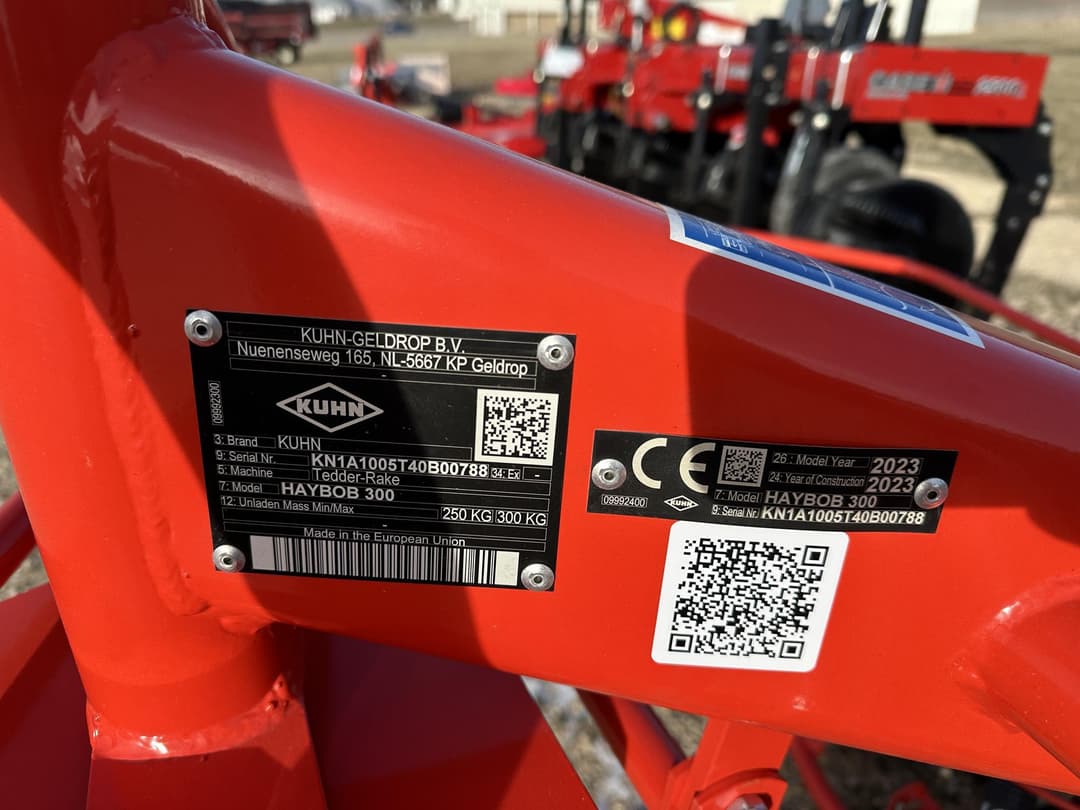 Image of Kuhn Haybob 300 Image 1