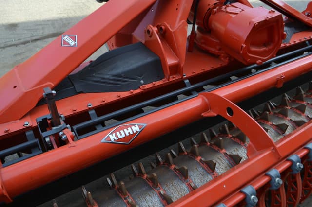 Image of Kuhn HR4030 equipment image 2