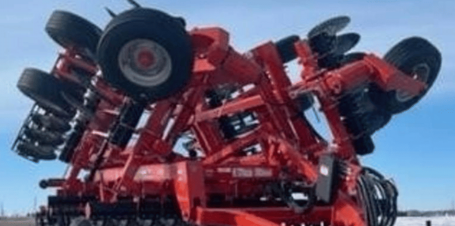 2025 Kuhn Krause Interceptor 8055 Equipment Image0