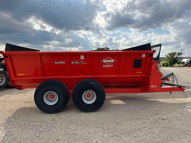 Image of Kuhn Knight SL124 equipment image 1