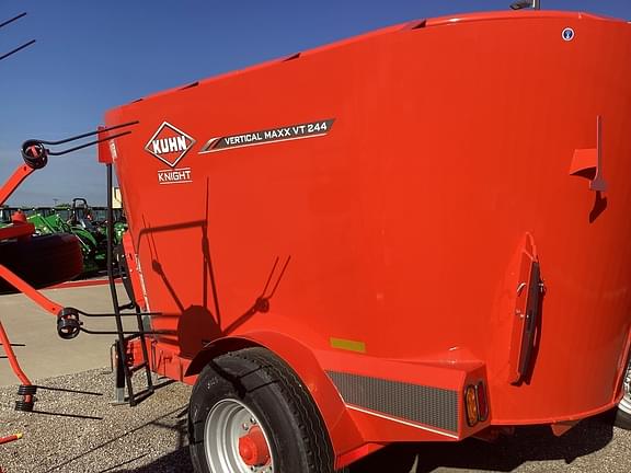 Image of Kuhn Knight VT 244 equipment image 2