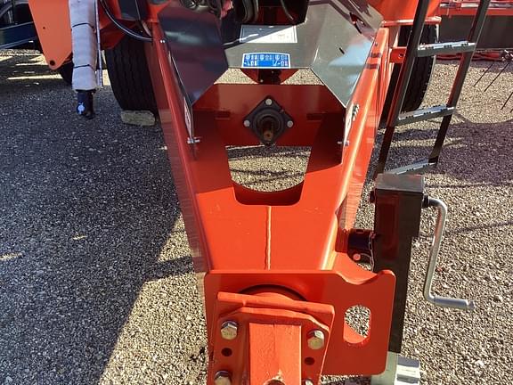 Image of Kuhn Knight VT 244 equipment image 3