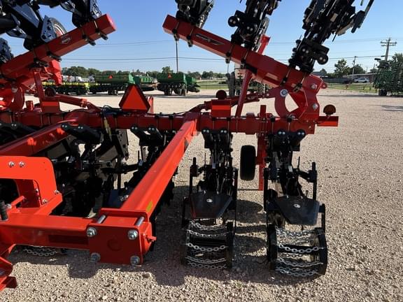 Image of Kuhn Krause Gladiator 1210-1230 equipment image 3