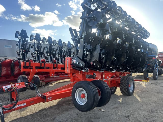 Image of Kuhn Krause Gladiator 1210-1630 equipment image 1