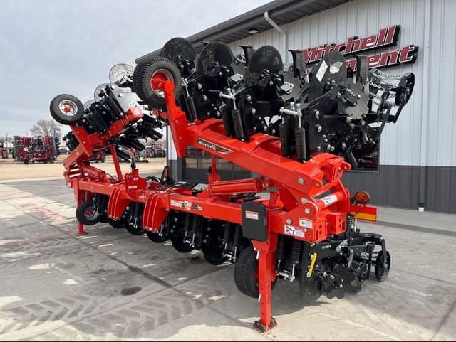 Image of Kuhn Krause Gladiator 1210M-1630F equipment image 2