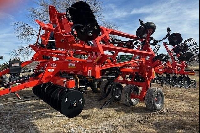 Image of Kuhn Krause Dominator 4857 equipment image 1