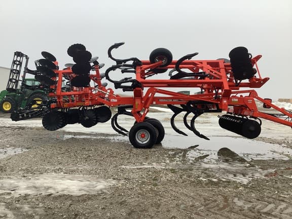 Image of Kuhn Krause Dominator 4857 equipment image 4