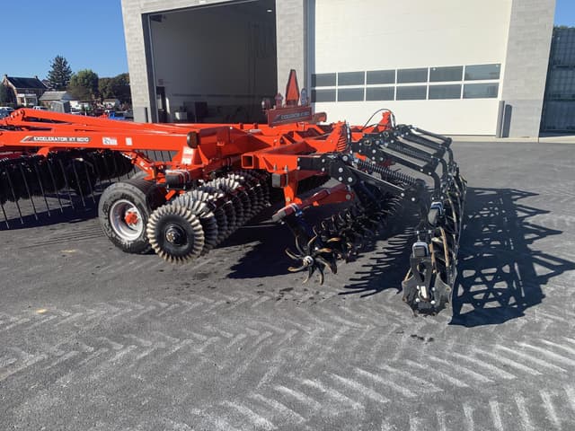 Image of Kuhn Krause Excelerator XT 8010-11 equipment image 3