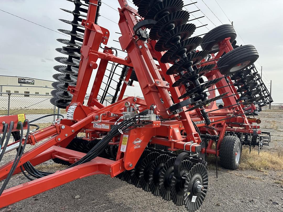 Image of Kuhn Krause Excelerator XT 8010 Primary image