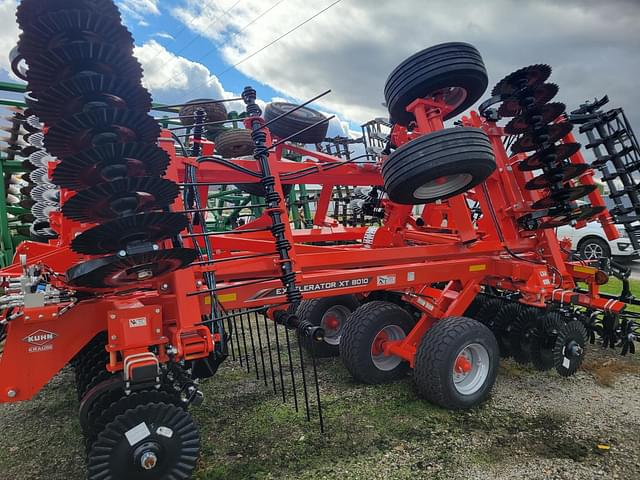 Image of Kuhn Krause Excelerator XT 8010 equipment image 1