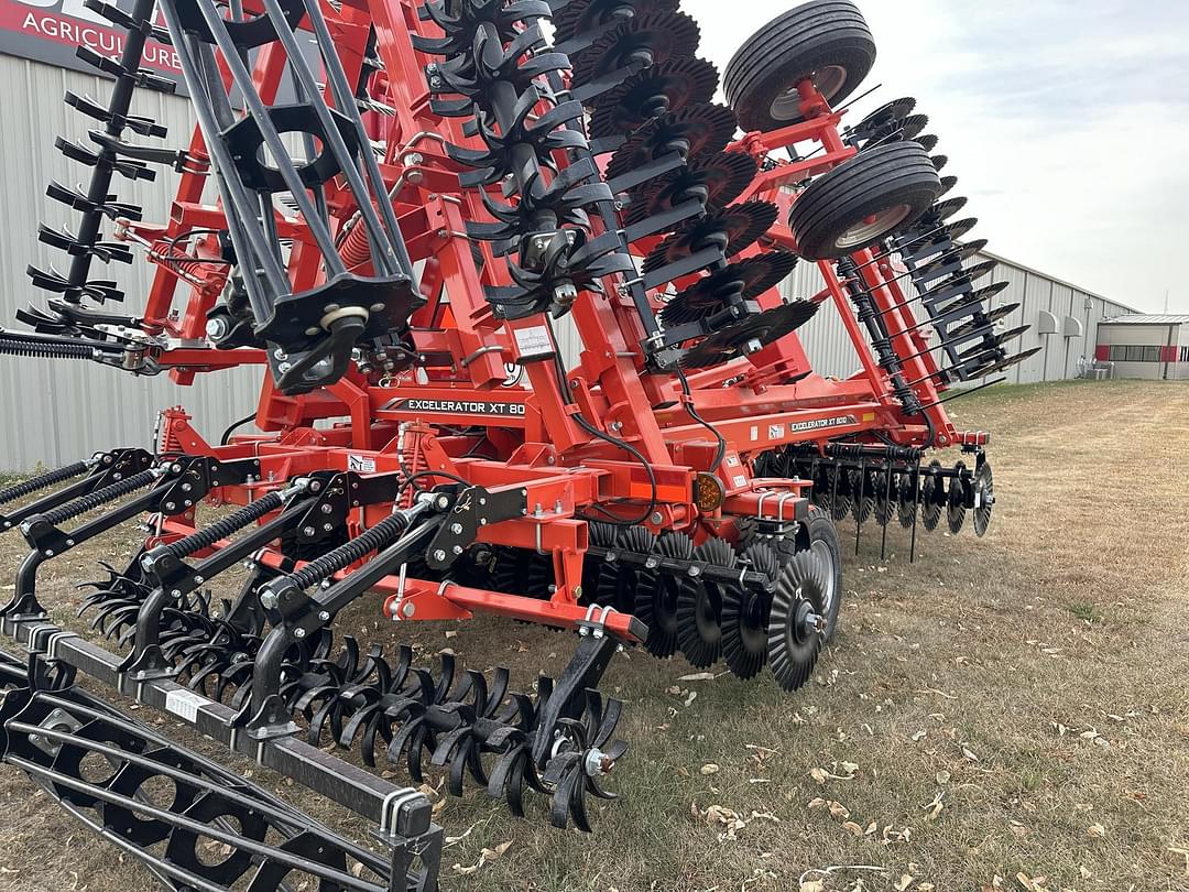 Image of Kuhn Krause Excelerator XT 8010 Primary image