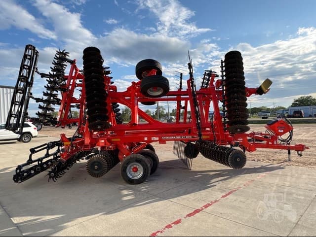 Image of Kuhn Krause Excelerator XT 8010-30 equipment image 3