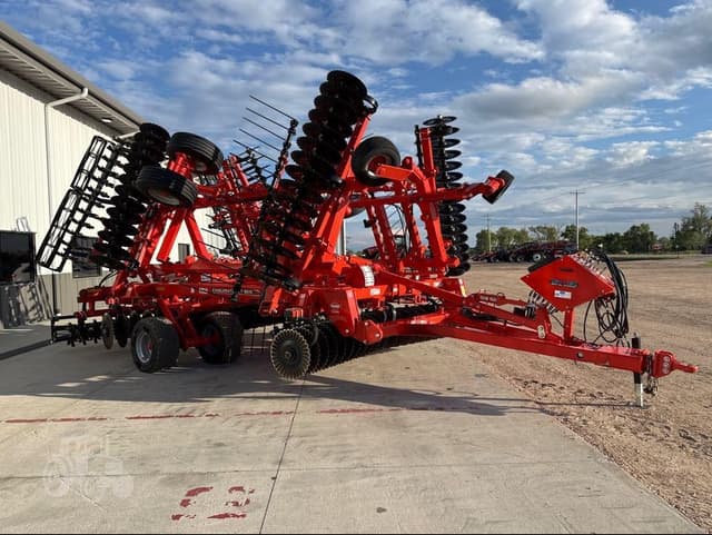 Image of Kuhn Krause Excelerator XT 8010-30 equipment image 2