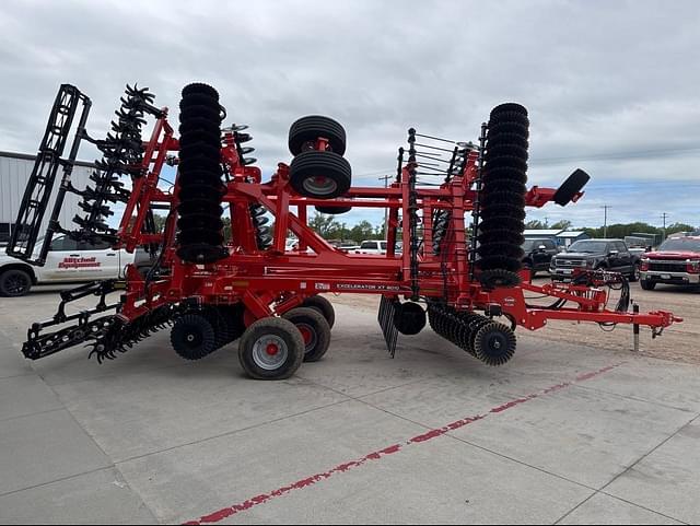 Image of Kuhn Krause Excelerator XT 8010 equipment image 3