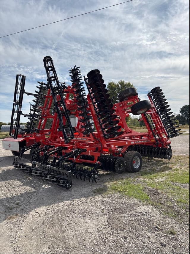 Image of Kuhn Krause Excelerator XT 8010-30 equipment image 2
