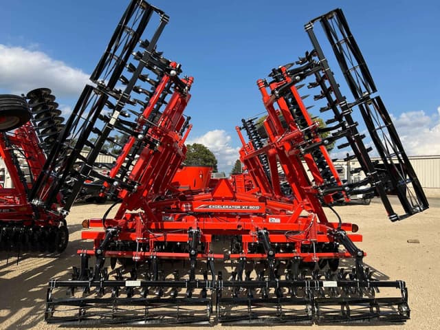 Image of Kuhn Krause Excelerator XT 8010-30 equipment image 3