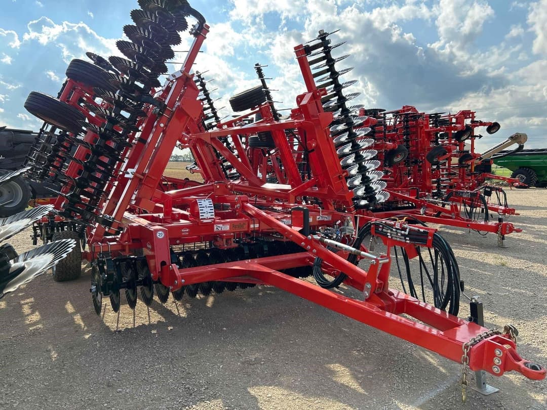 Image of Kuhn Krause Excelerator XT 8010 Primary image