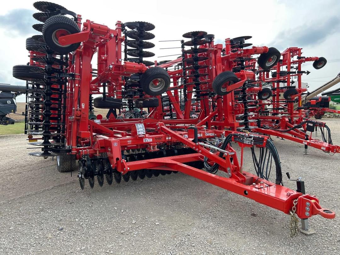 Image of Kuhn Krause Excelerator XT 8010 Primary image