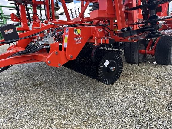 Image of Kuhn Krause Excelerator XT 8010 equipment image 3