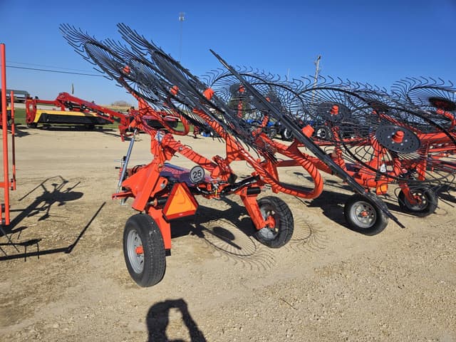 Image of Kuhn SR108GII equipment image 4