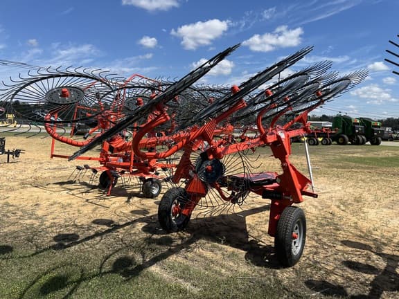 Image of Kuhn SR110 equipment image 3