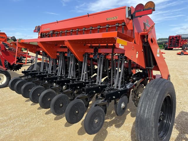 Image of Land Pride 1006NT equipment image 2