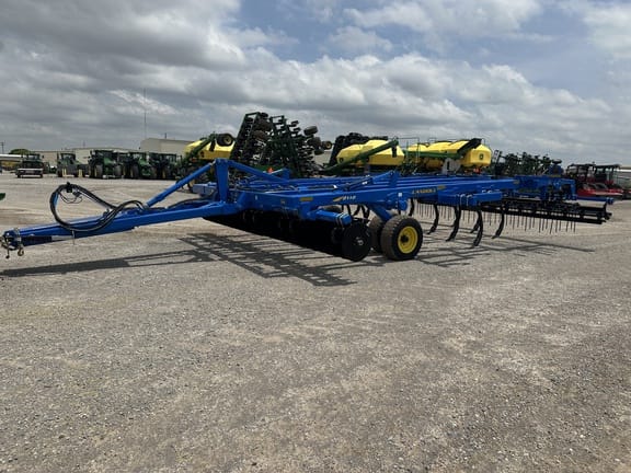 2024 Landoll 2112-15 Equipment Image0