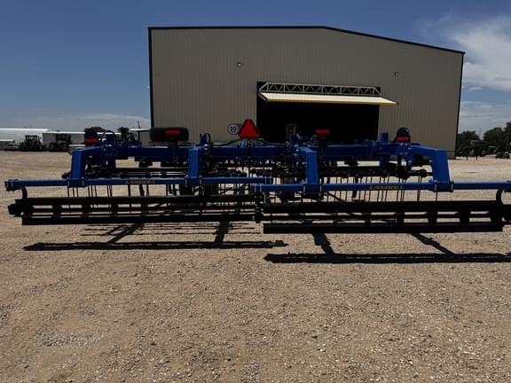 Image of Landoll 2112 equipment image 3