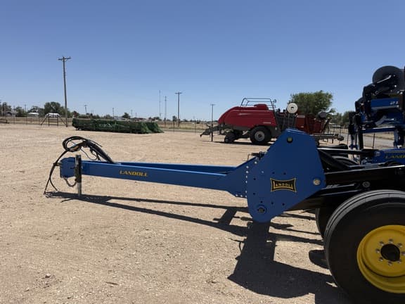 Image of Landoll 2512 equipment image 2