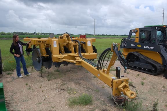 Image of Landoll 6510 Primary image