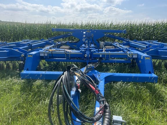 Image of Landoll 7530 equipment image 1