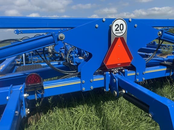 Image of Landoll 7530 equipment image 3