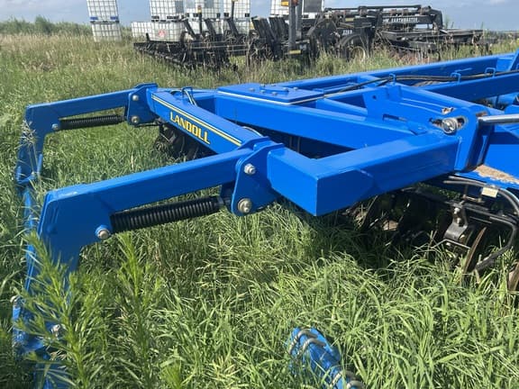 Image of Landoll 7530 equipment image 4