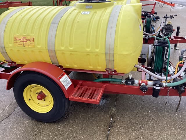 Image of Lewis Brothers Deluxe Housecleaner I equipment image 1