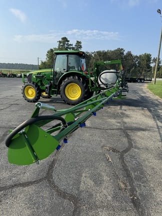 2024 LMC 300 Series Equipment Image0