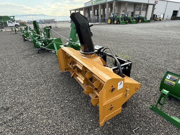 2024 Lorenz 8410 Equipment Image0