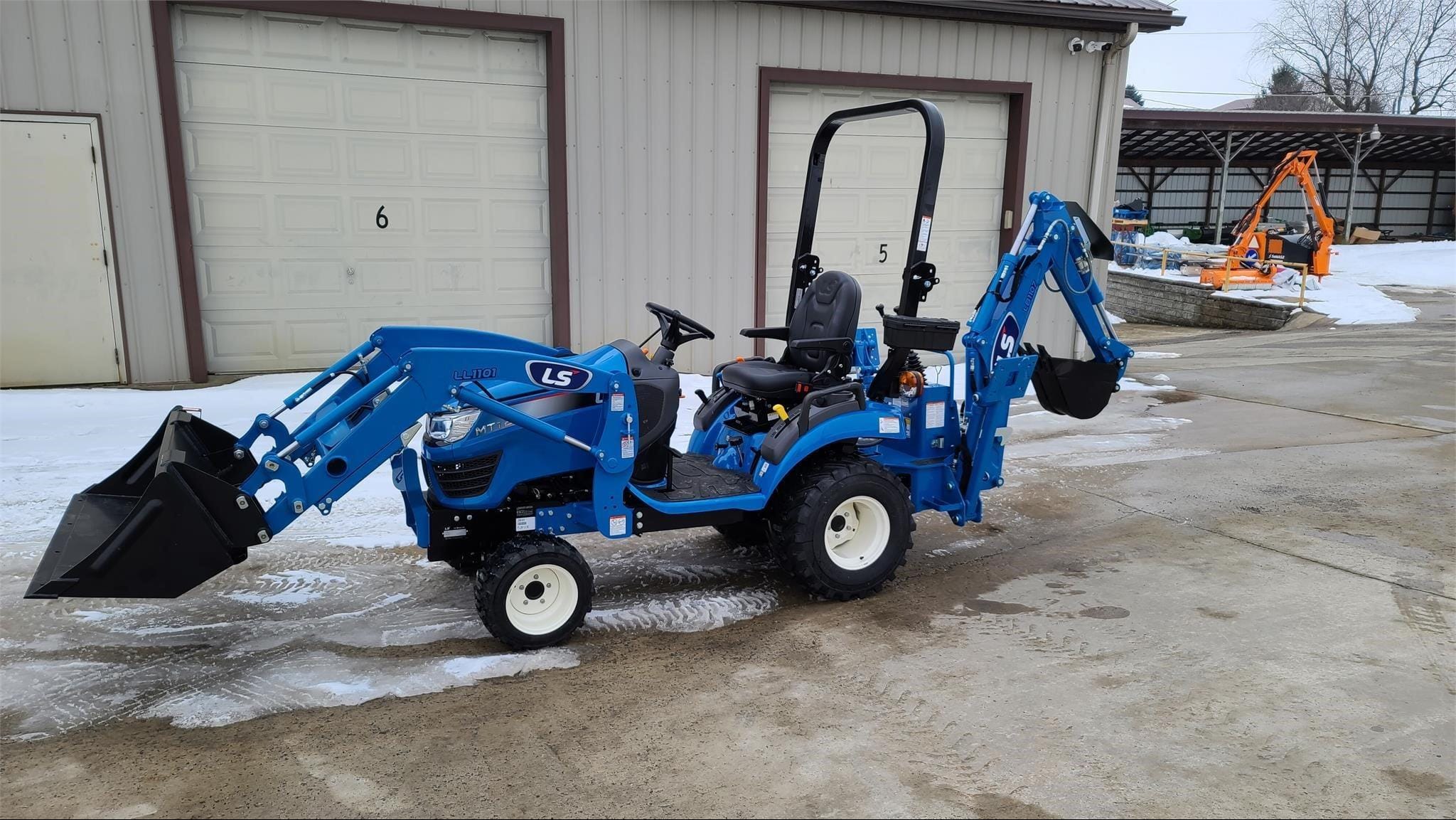 2025 LS MT125 Equipment Image0