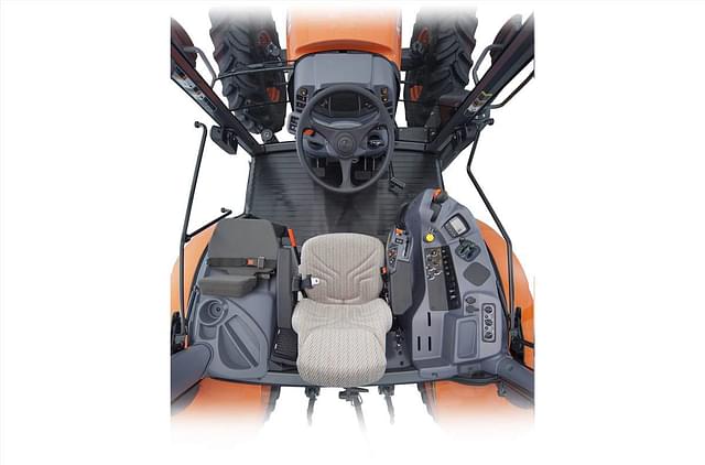 Image of Kubota M6-101 equipment image 4