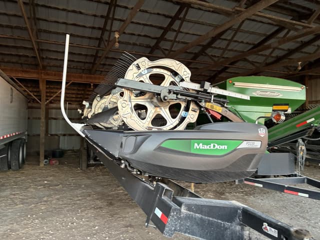 Image of MacDon FD230 equipment image 2