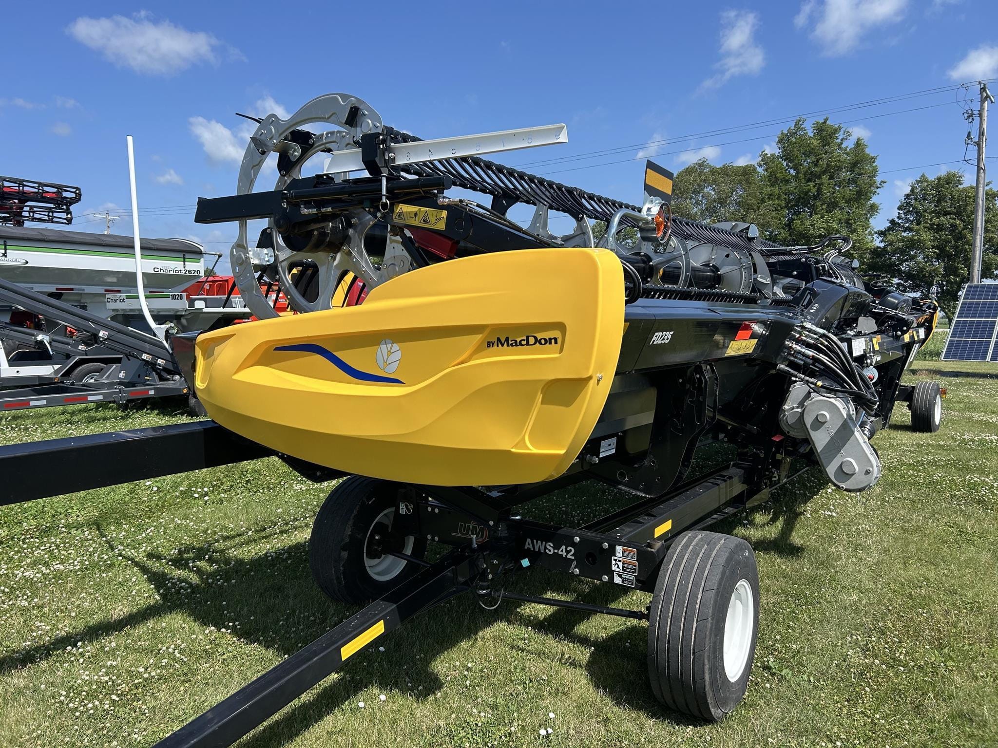 2024 MacDon FD235 Equipment Image0