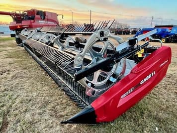 Main image MacDon FD235