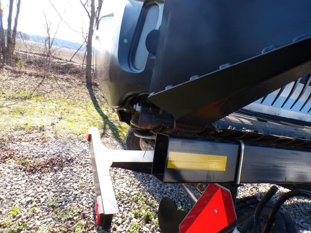 Image of MacDon FD235 equipment image 1