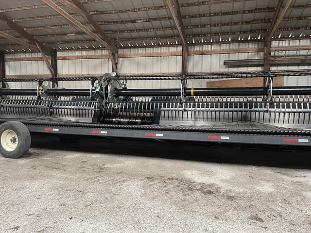 Image of MacDon FD240 equipment image 1