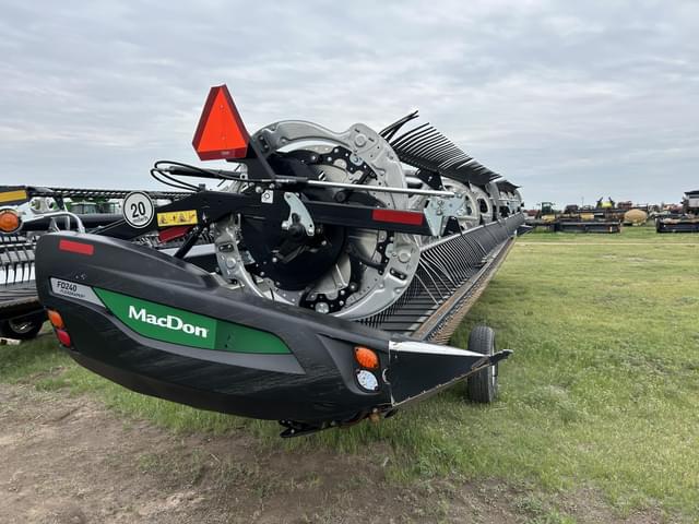 Image of MacDon FD240 equipment image 1