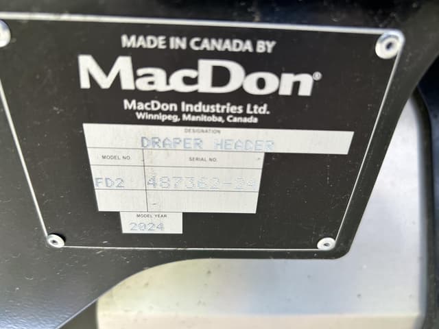 Image of MacDon FD240 equipment image 4