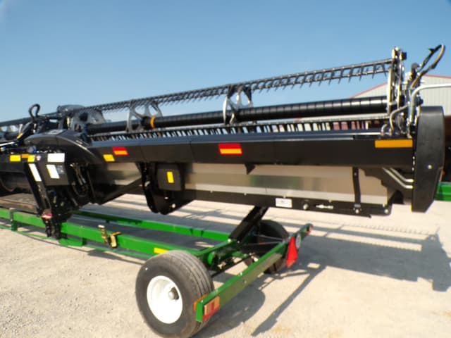 Image of MacDon FD240 equipment image 1