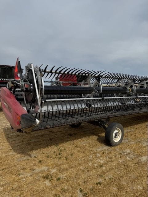 Image of MacDon FD250 equipment image 4